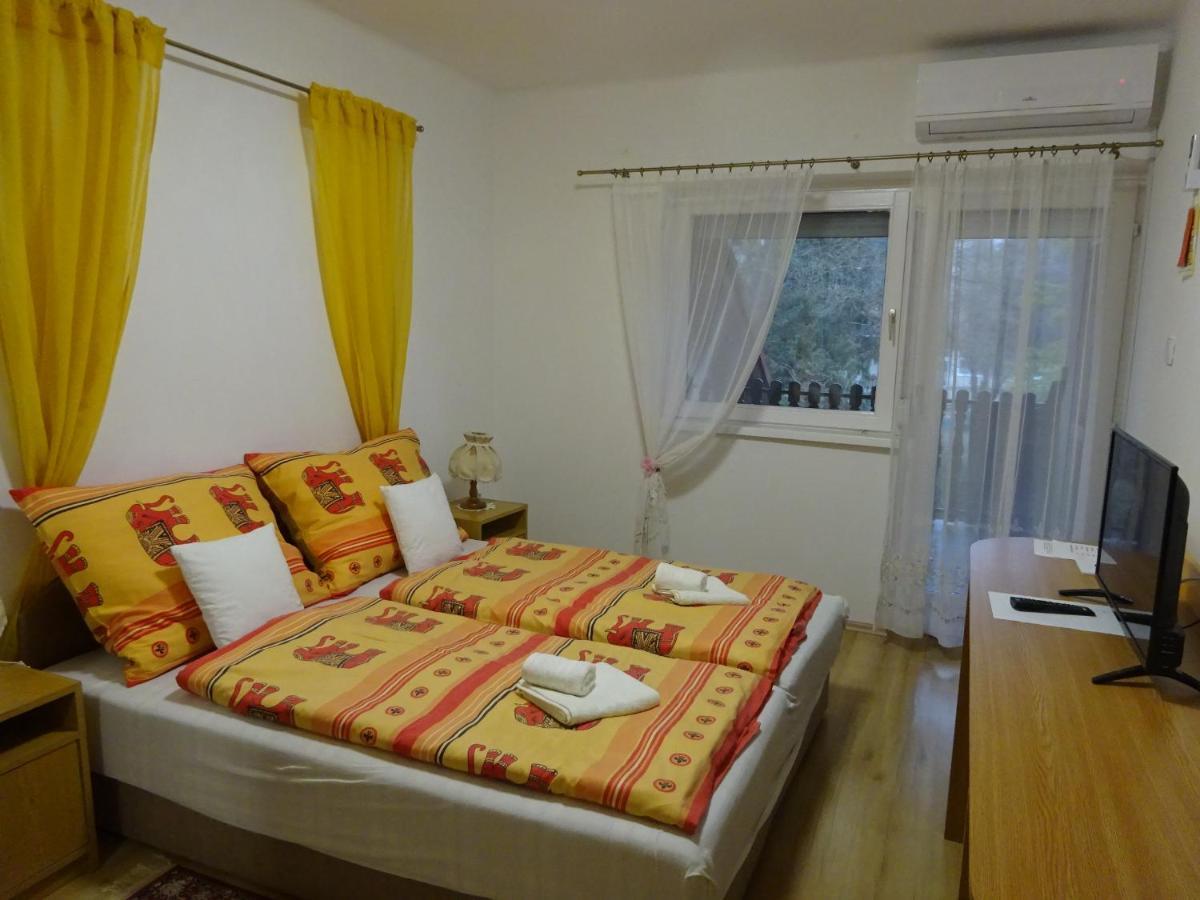 Era Apartman Apartment Harkany Exterior photo